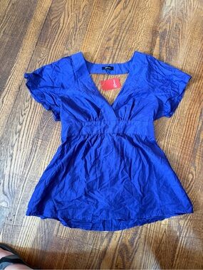 PURPLE Guess Blue V-Neck Top